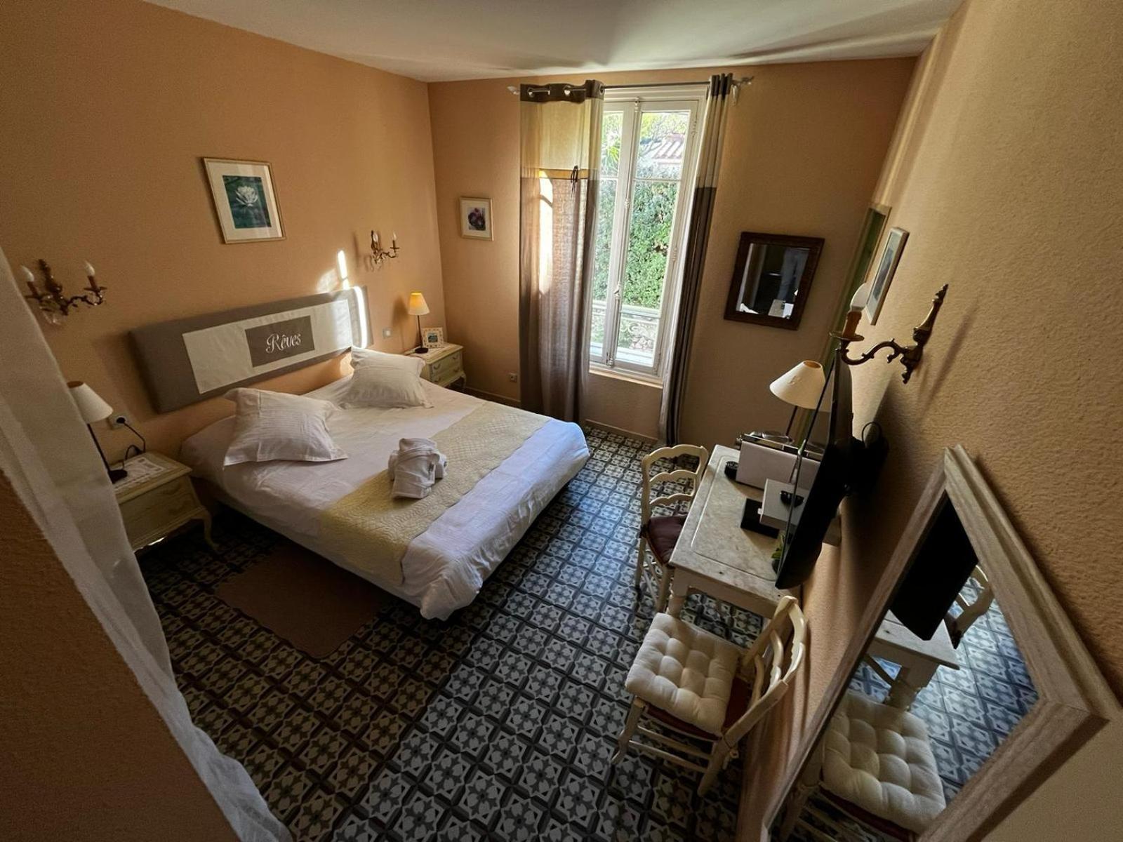 Auberge Du Cellier Montner Exteriör bild